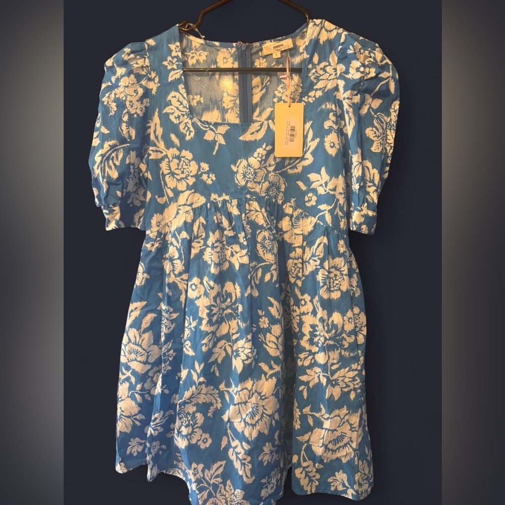 Entro Floral Blue and White Dress